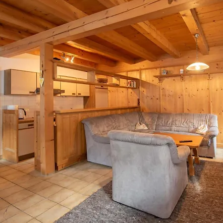 Apartman Haus 76 1 *